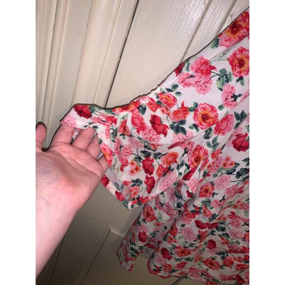 Old Navy Floral Short Sleeve Top - Pink and Red - Picture 3 of 4